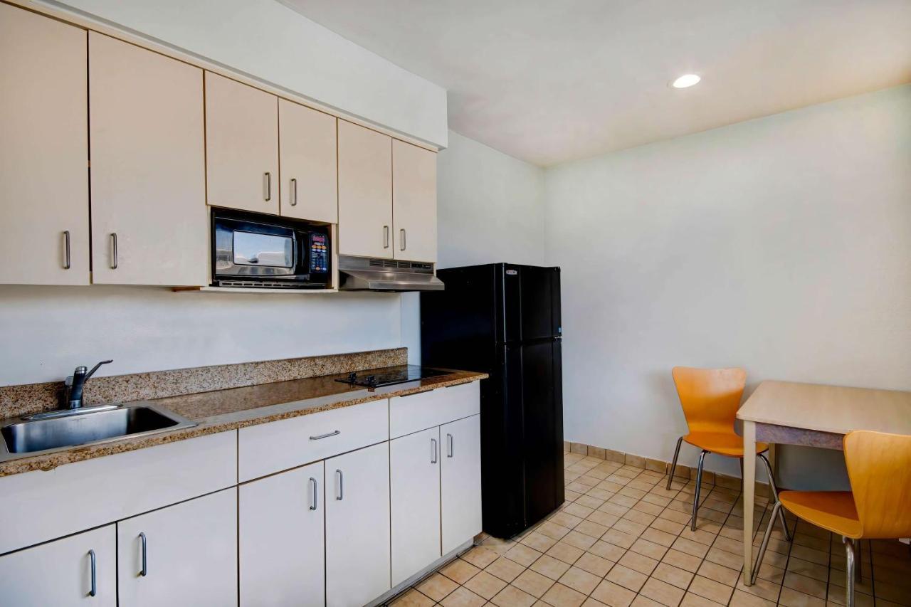 Motel 6-Port Allen, La - Baton Rouge Exteriör bild